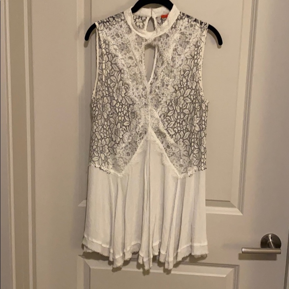 White lace tank top